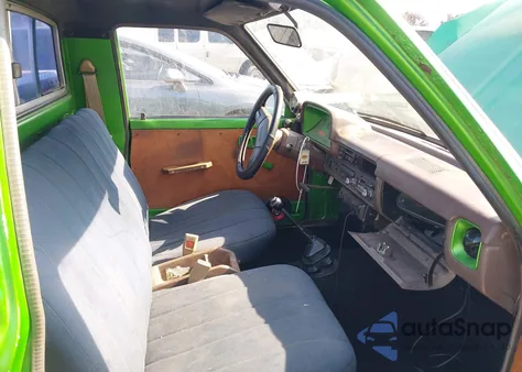 1982 Toyota Pickup 1/2 Ton Rn34 из США, поврежденный, VIN JT4RN34R6C0038775